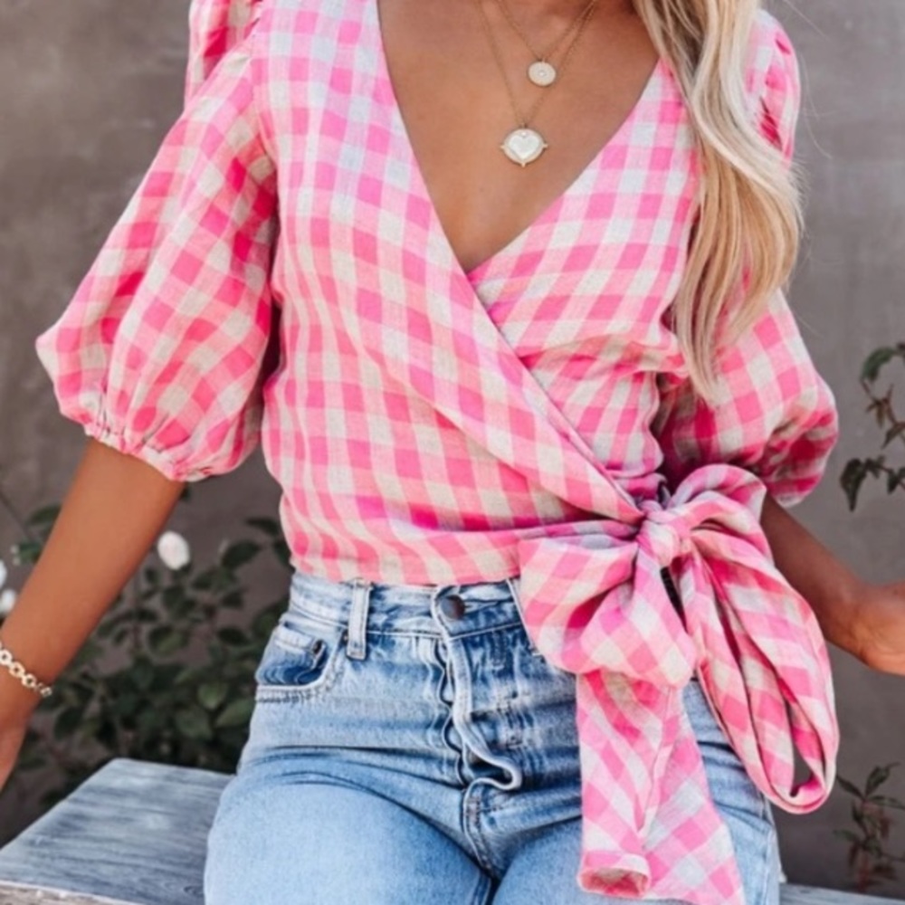 Vici wrap top